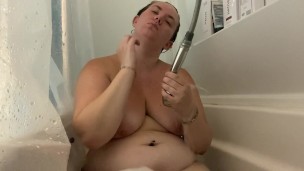 Solo shower cleanup
